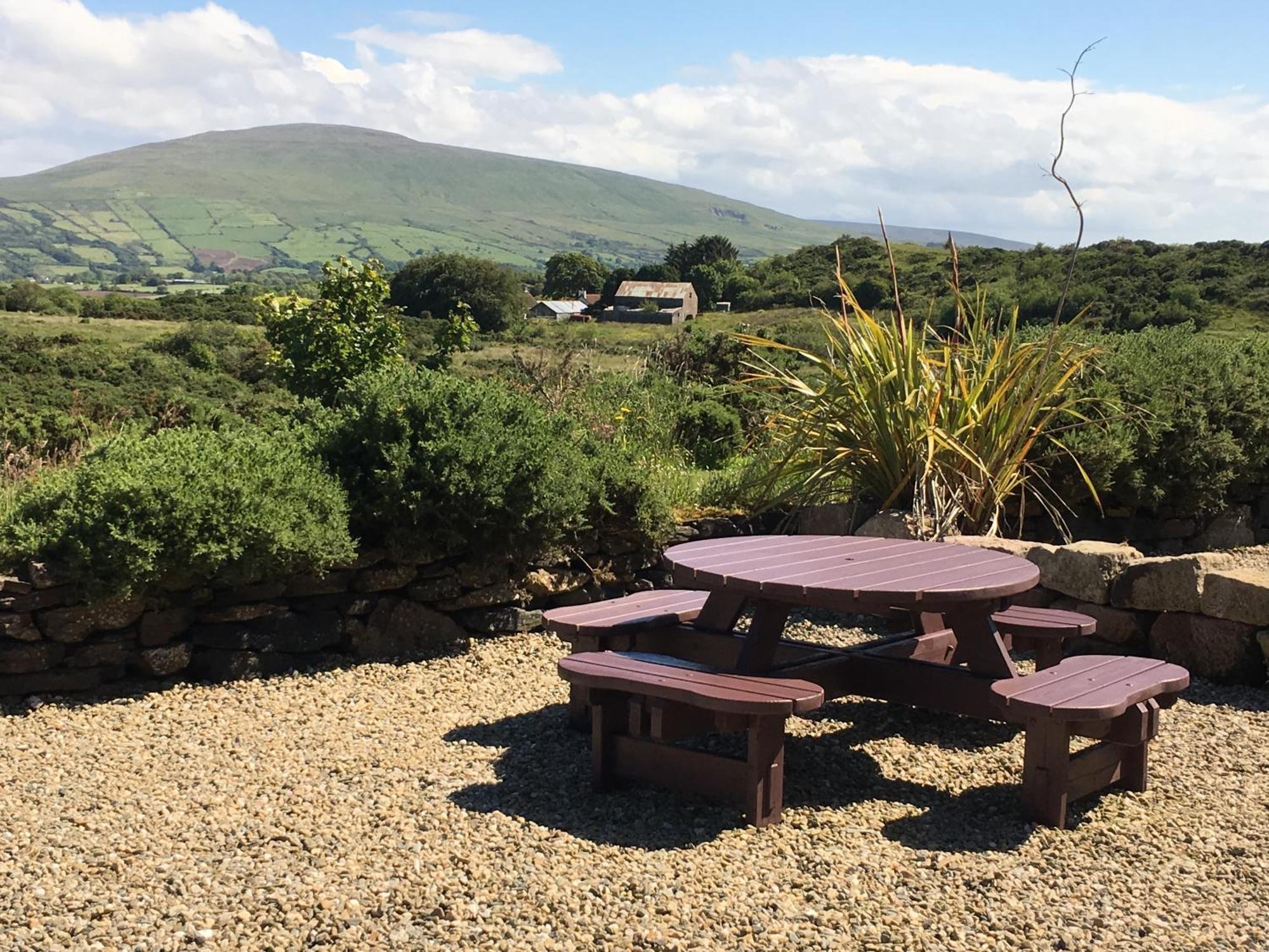 Causeway Coast Country Cottage, Pet-Friendly บัลลีคาสเซิล ภายนอก รูปภาพ
